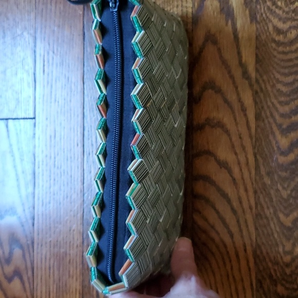 Early 2000's  Ecoist Recycled Candy Wrapper Clutch Wristlet - Picture 2 of 11